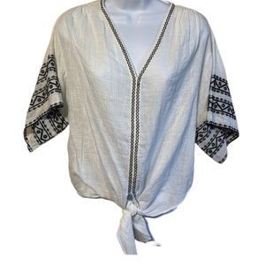 🆕 Max Studio Boho Embroidered Front Tie Top - XS